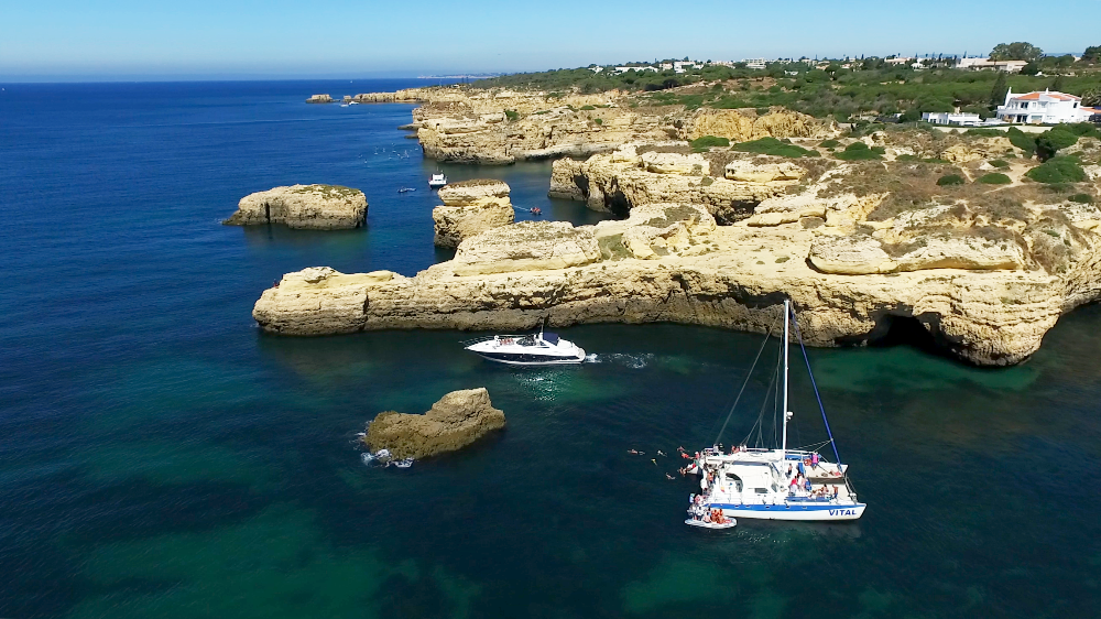 Luxury Yacht Charter in the Algarve - Vilamoura Cruises