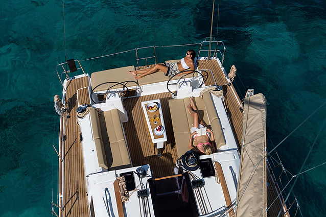 Algarve Yacht Charter - Vilamoura Cruises